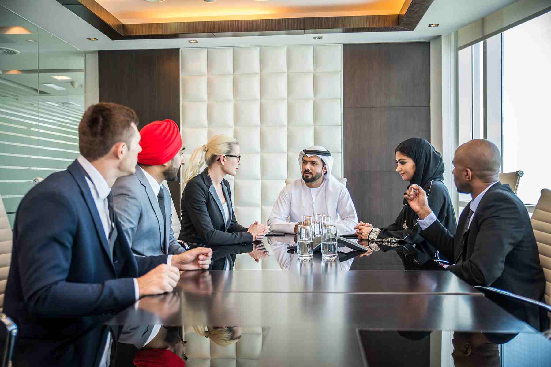 How to start a business in dubai